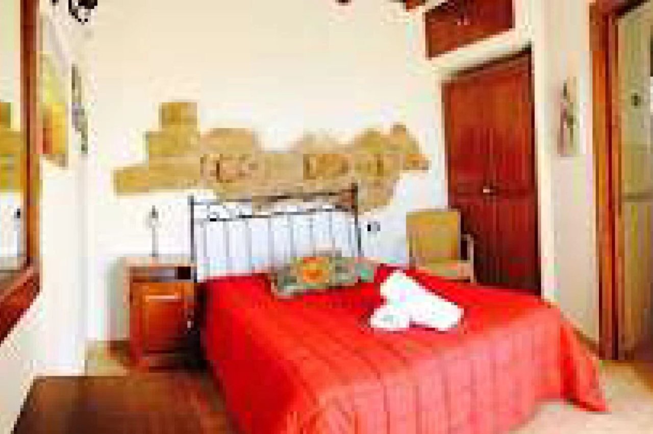 Multilocale in Vendita a Custonaci Trapani - Struttura ricettiva Cala Buguto