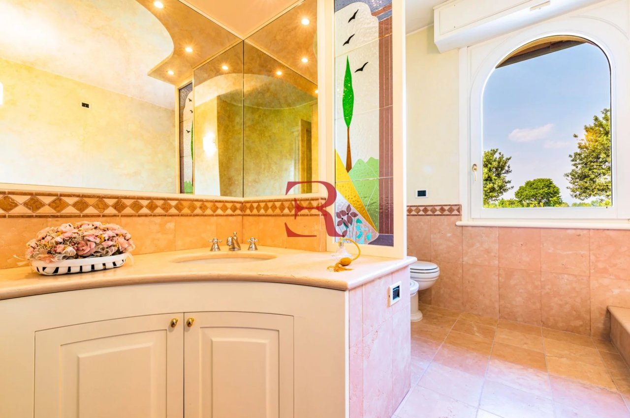 Villa in Vendita a Zanica Zona residenziale