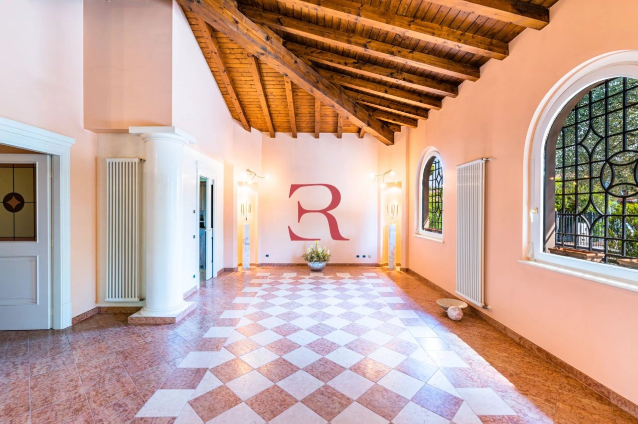 Villa in Vendita a Zanica Zona residenziale