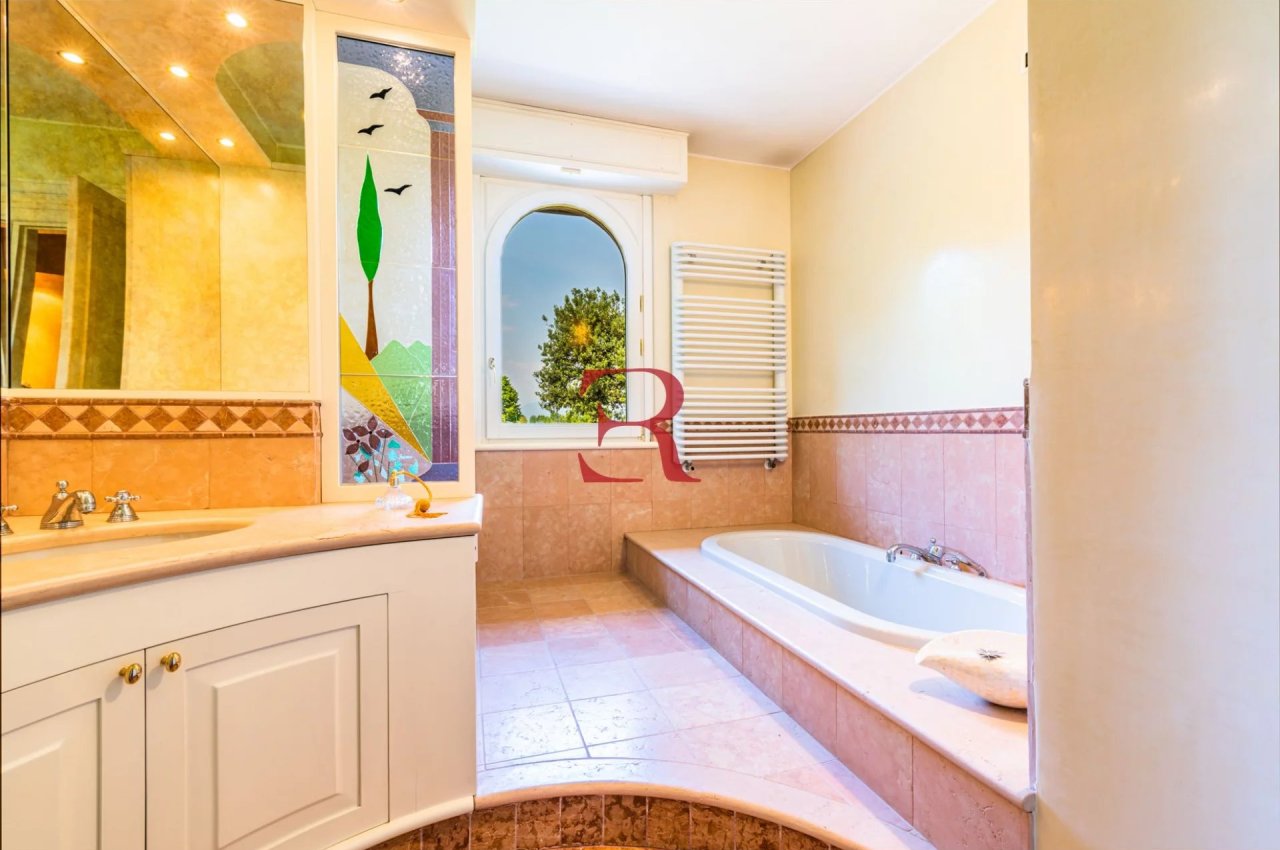 Villa in Vendita a Zanica Zona residenziale