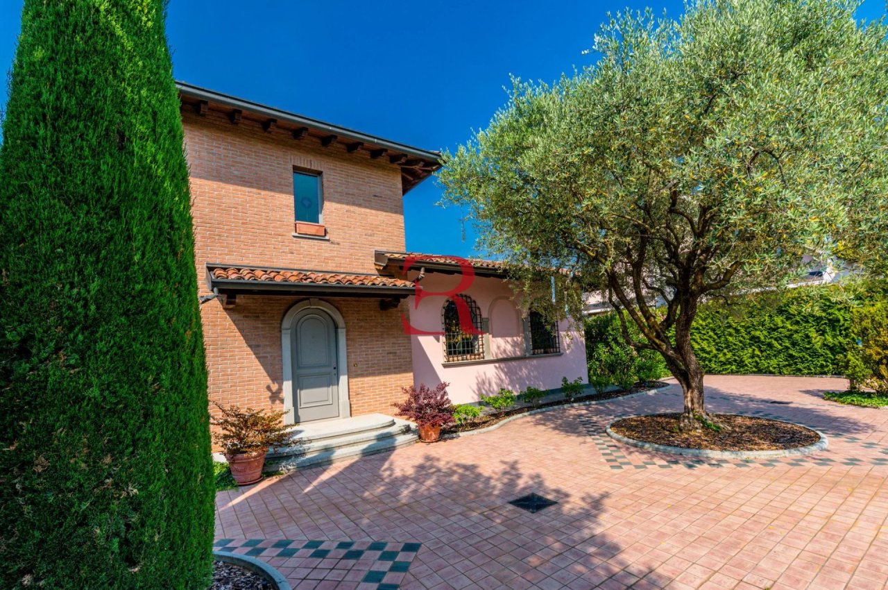 Villa in Vendita a Zanica Zona residenziale