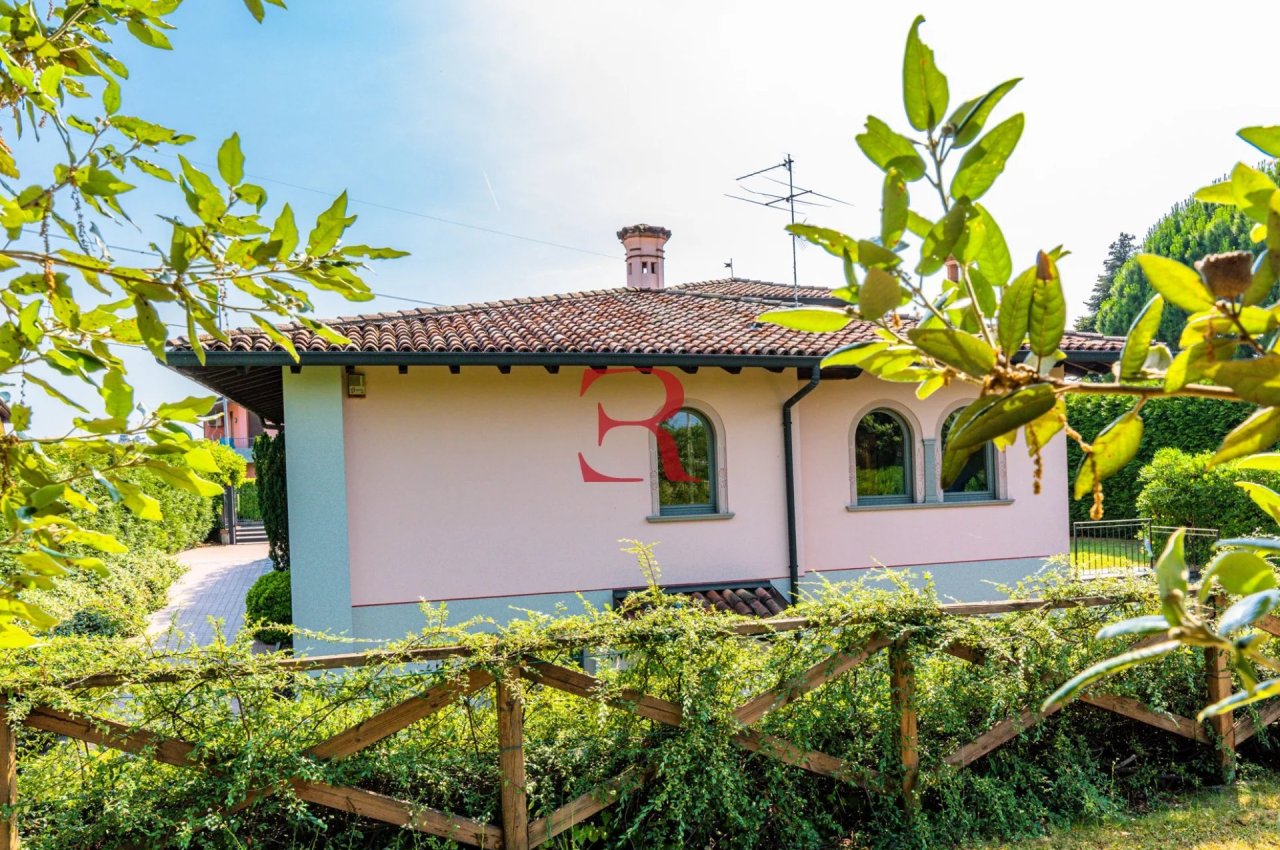Villa in Vendita a Zanica Zona residenziale
