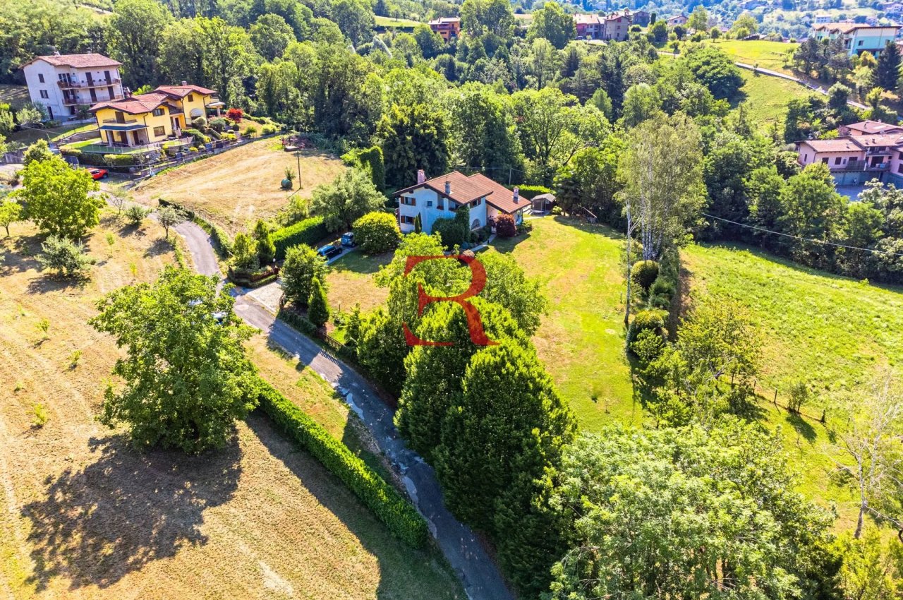 Villa in Vendita a Albino LocalitÃ  Abbazia