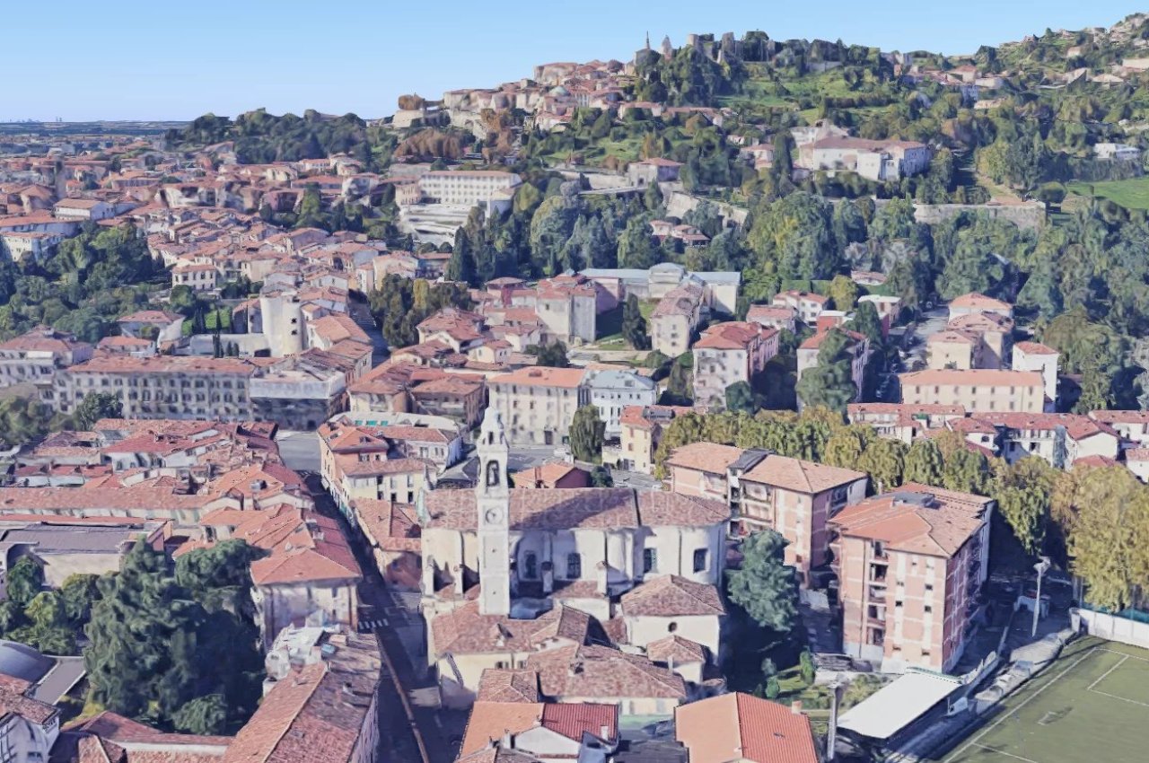 Attico in Vendita a Bergamo Centro Storico Attico su due livelli