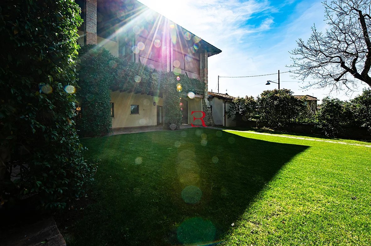 Cascina in Vendita a Bergamo Porzione di cascina storica in Val dâ€™Astino