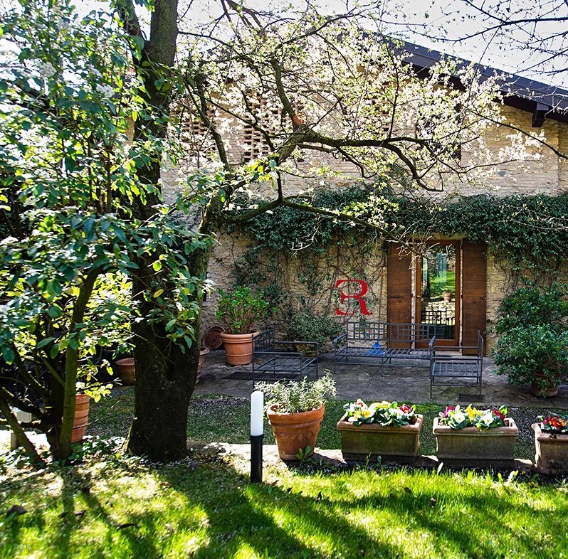 Cascina in Vendita a Bergamo Porzione di cascina storica in Val dâ€™Astino