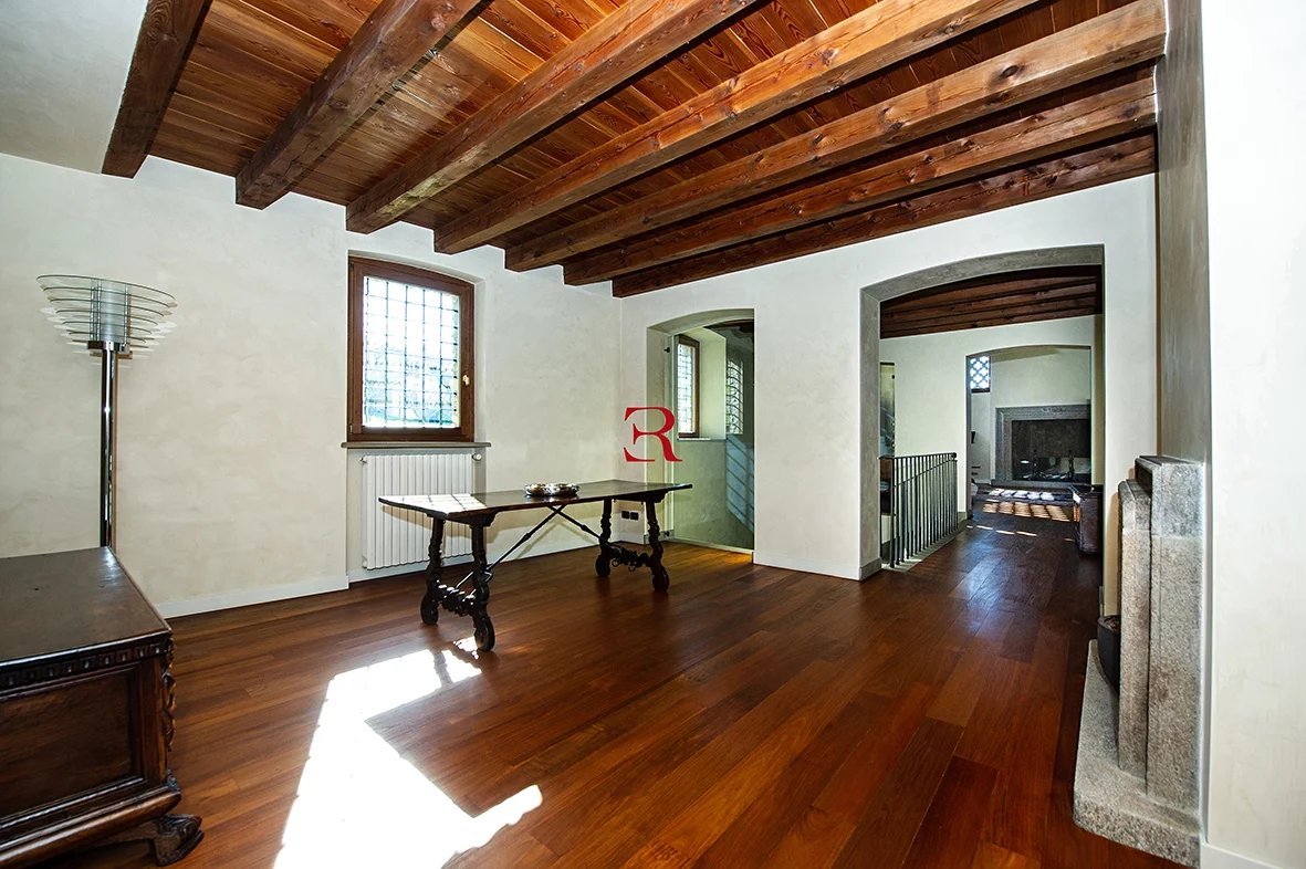 Cascina in Vendita a Bergamo Porzione di cascina storica in Val dâ€™Astino