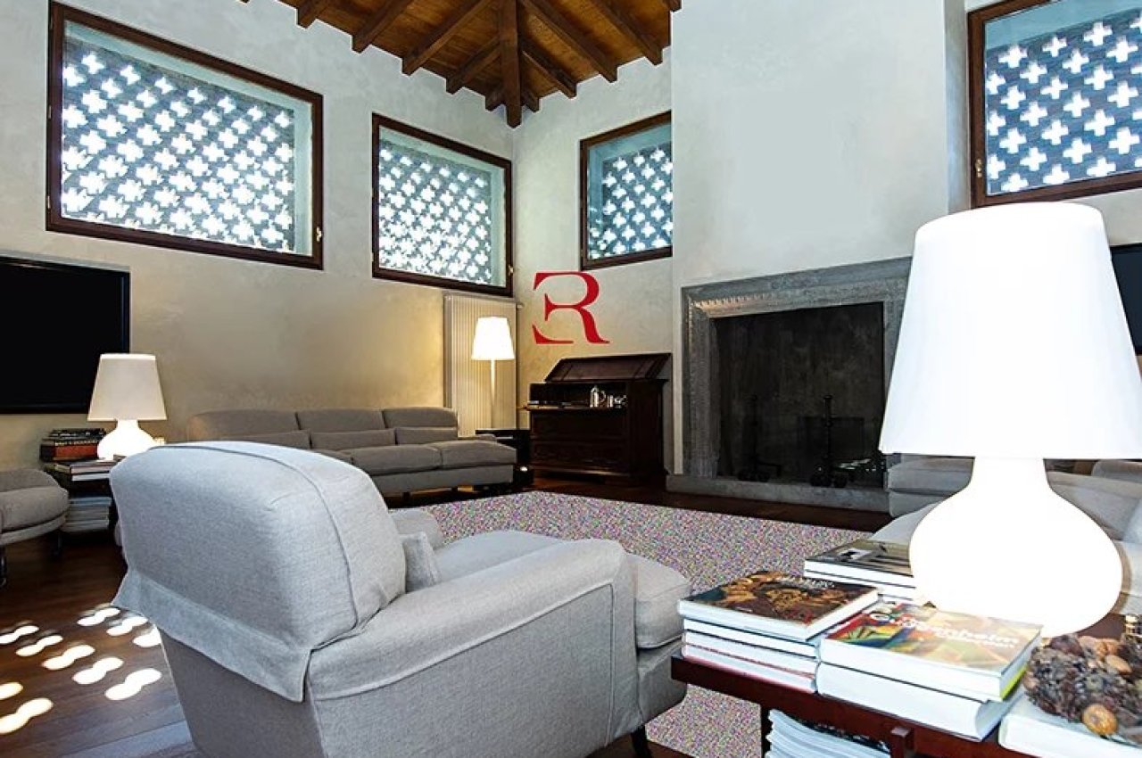 Cascina in Vendita a Bergamo Porzione di cascina storica in Val dâ€™Astino