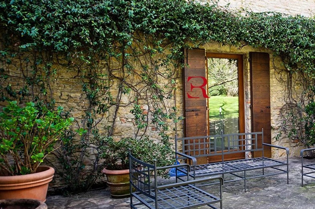 Cascina in Vendita a Bergamo Porzione di cascina storica in Val dâ€™Astino