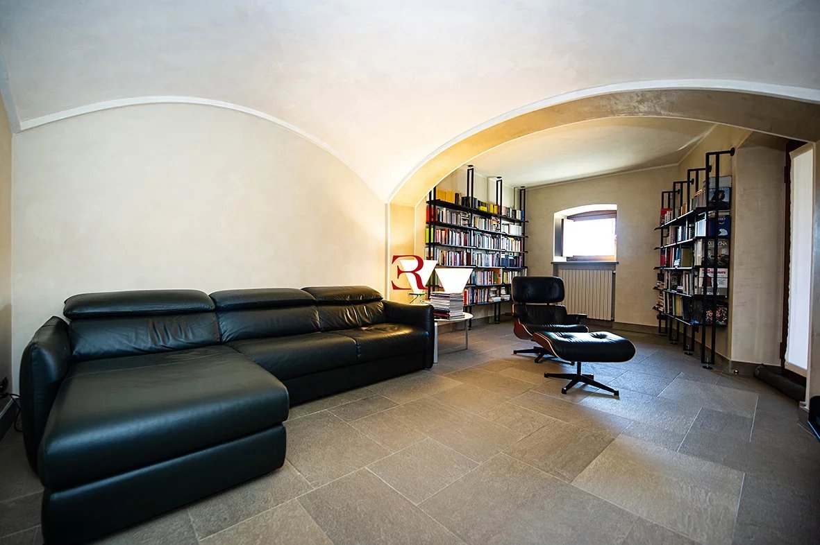 Cascina in Vendita a Bergamo Porzione di cascina storica in Val dâ€™Astino