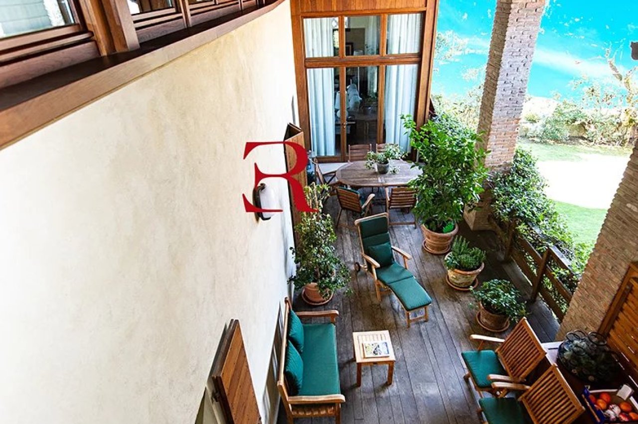 Cascina in Vendita a Bergamo Porzione di cascina storica in Val dâ€™Astino