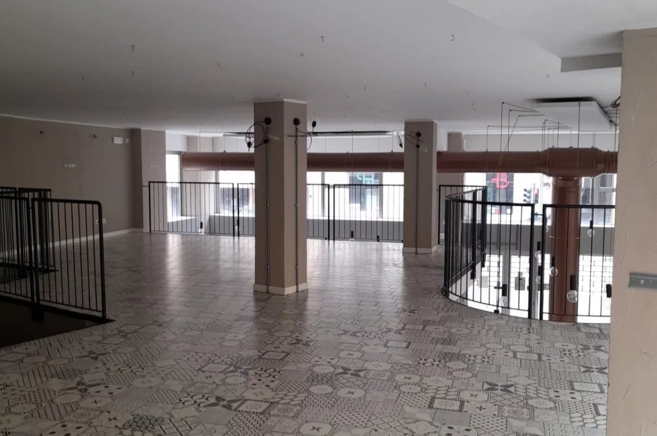 Locale Commerciale in Vendita a Bergamo locale commerciale