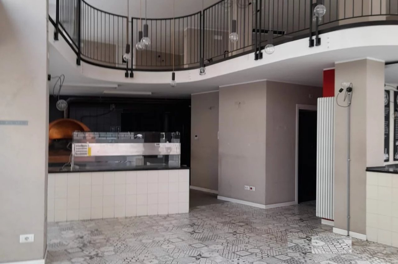 Locale Commerciale in Vendita a Bergamo locale commerciale