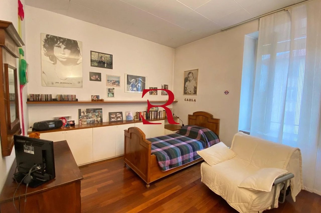 Multilocale in Vendita a Bergamo Ampio pentalocale di rappresentanza