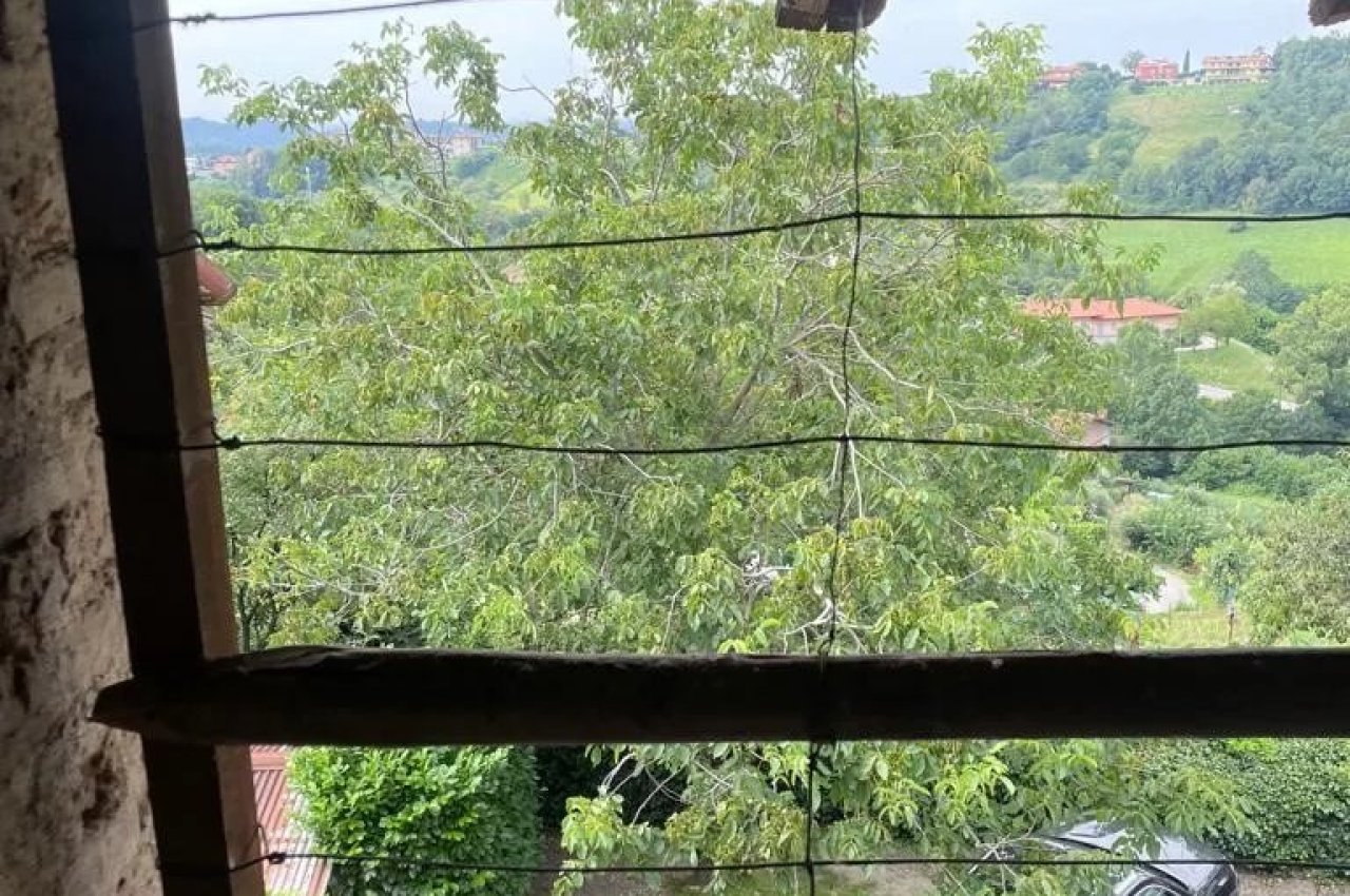 Cascina in Vendita a Nembro Cascina Storica - Un Tesoro da Scoprire!