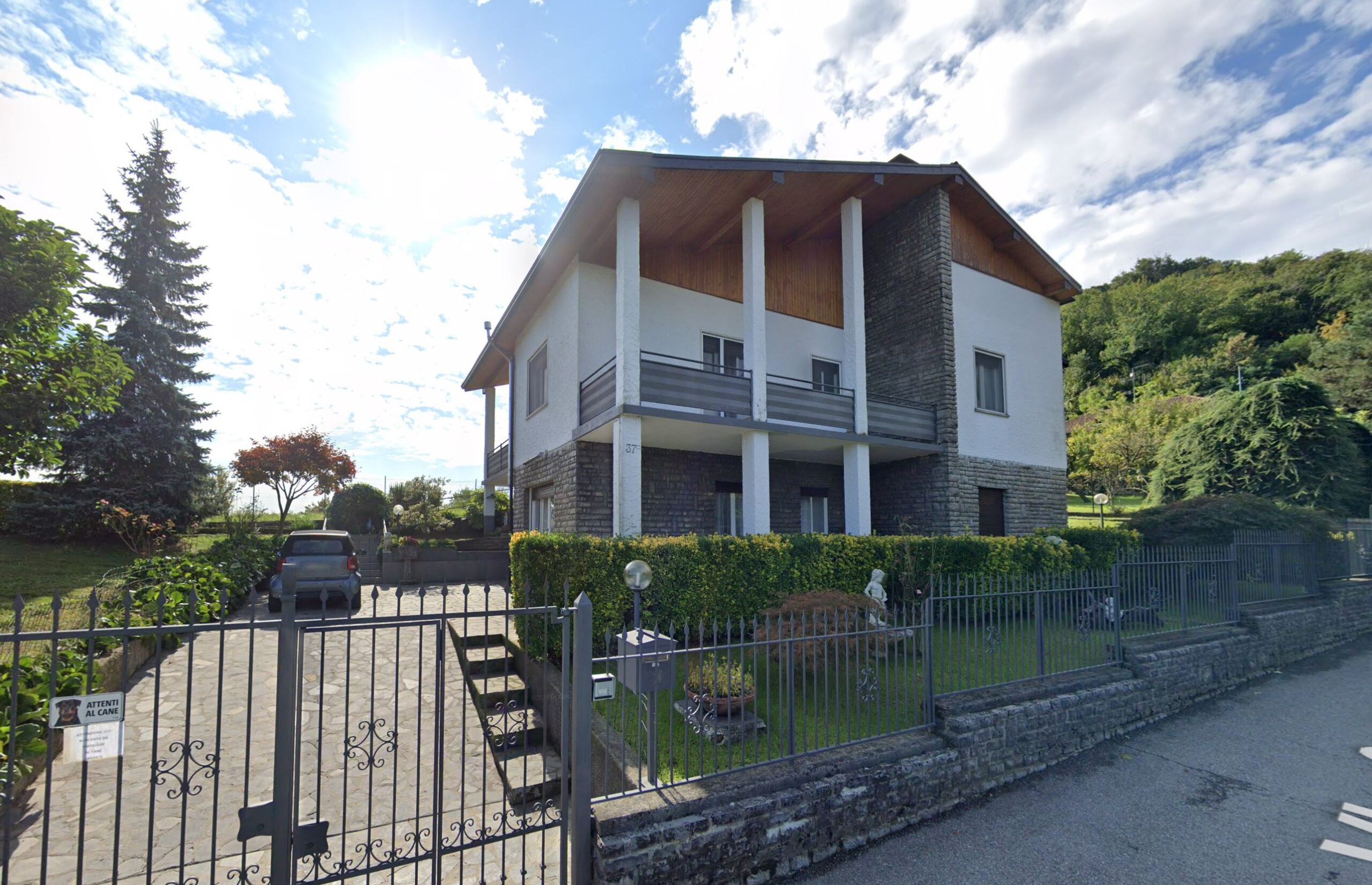 Villa singola a Bergamo  Via Castagneta