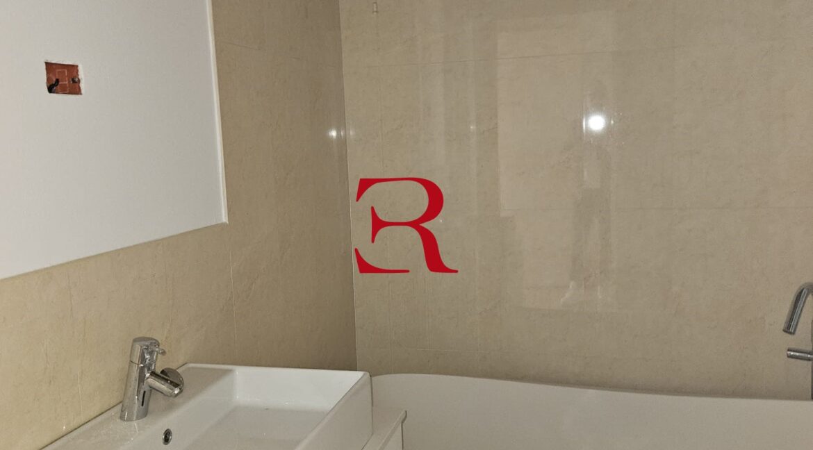 WhatsApp Image 2024-10-24 at 19.27.58 (1)